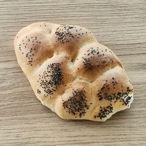 Houska s mákem Nývlt
